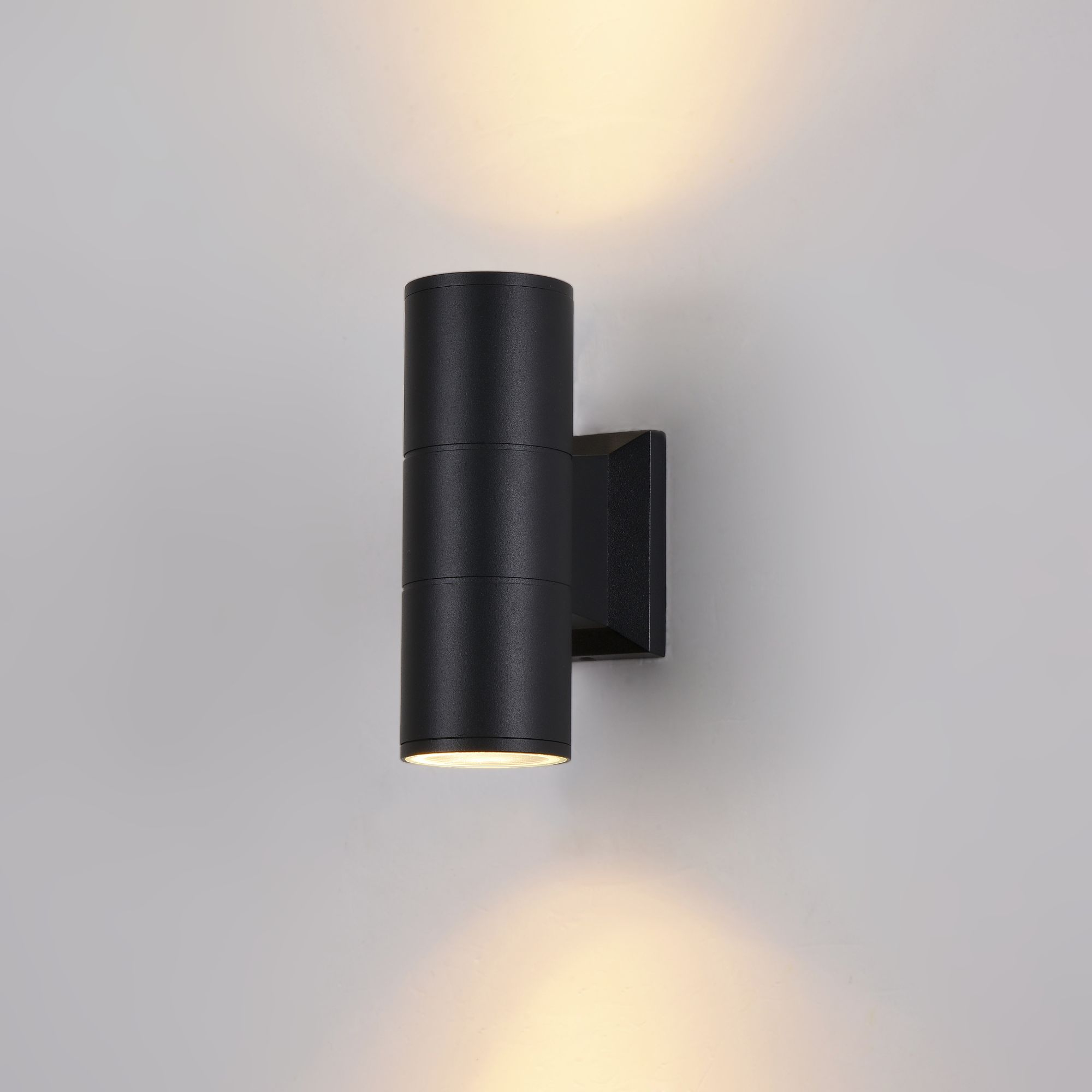 Maytoni Venkovní nástěnné svítidlo BOWERY, 2xGU10, v. 18 cm, IP54 Barva: Černá
