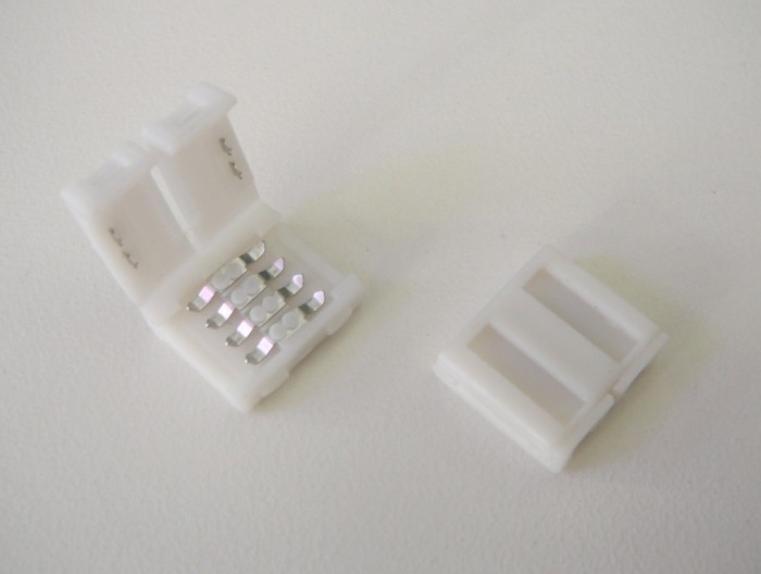T-LED RGBW click spojka L
