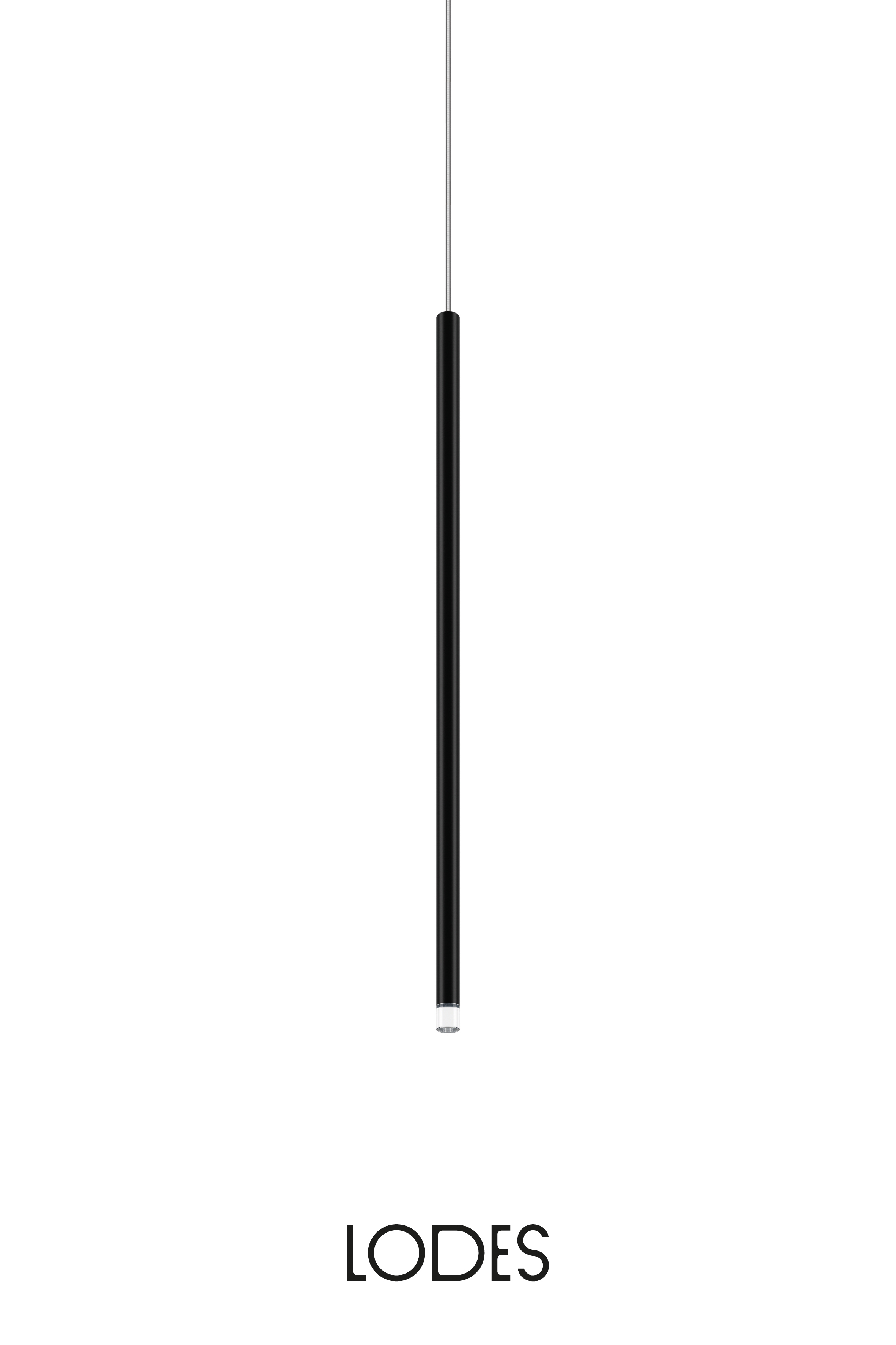 Levně Lodes LED závěsné svítidlo A-Tube Nano M, v.60cm, 1x3W Barva: Matná černá, Teplota světla: 2700K - teplá bílá, Barva kabelu: transparentní
