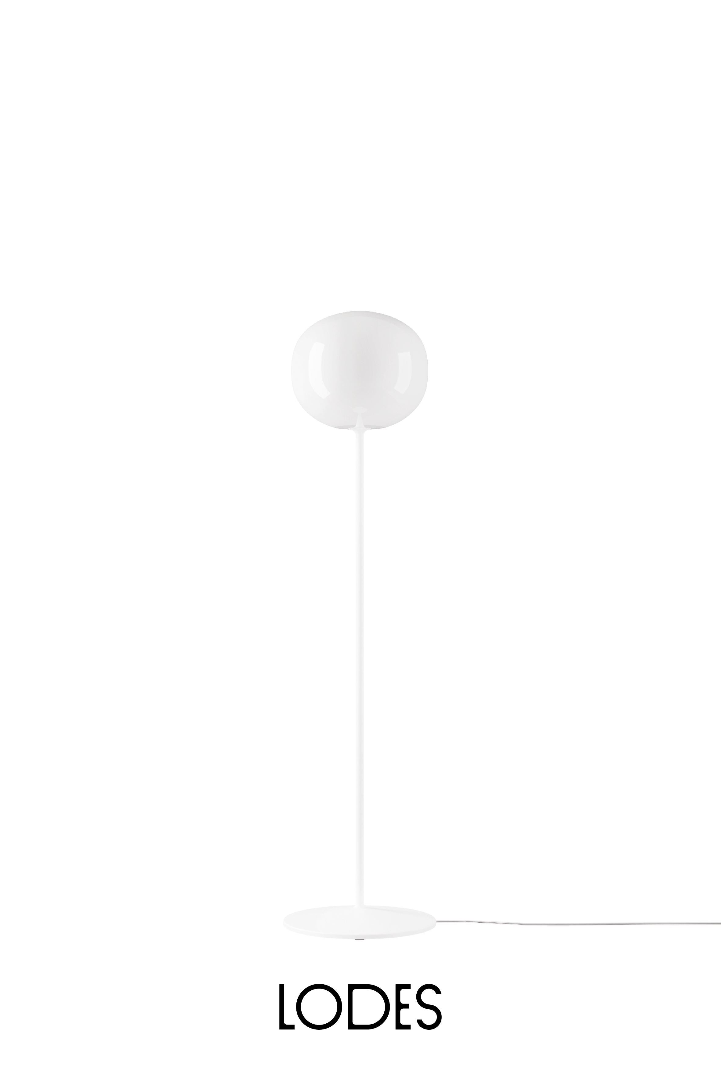 Levně Lodes Stojací lampa Volum Ø 29 cm, v. 130 cm, 1xE27