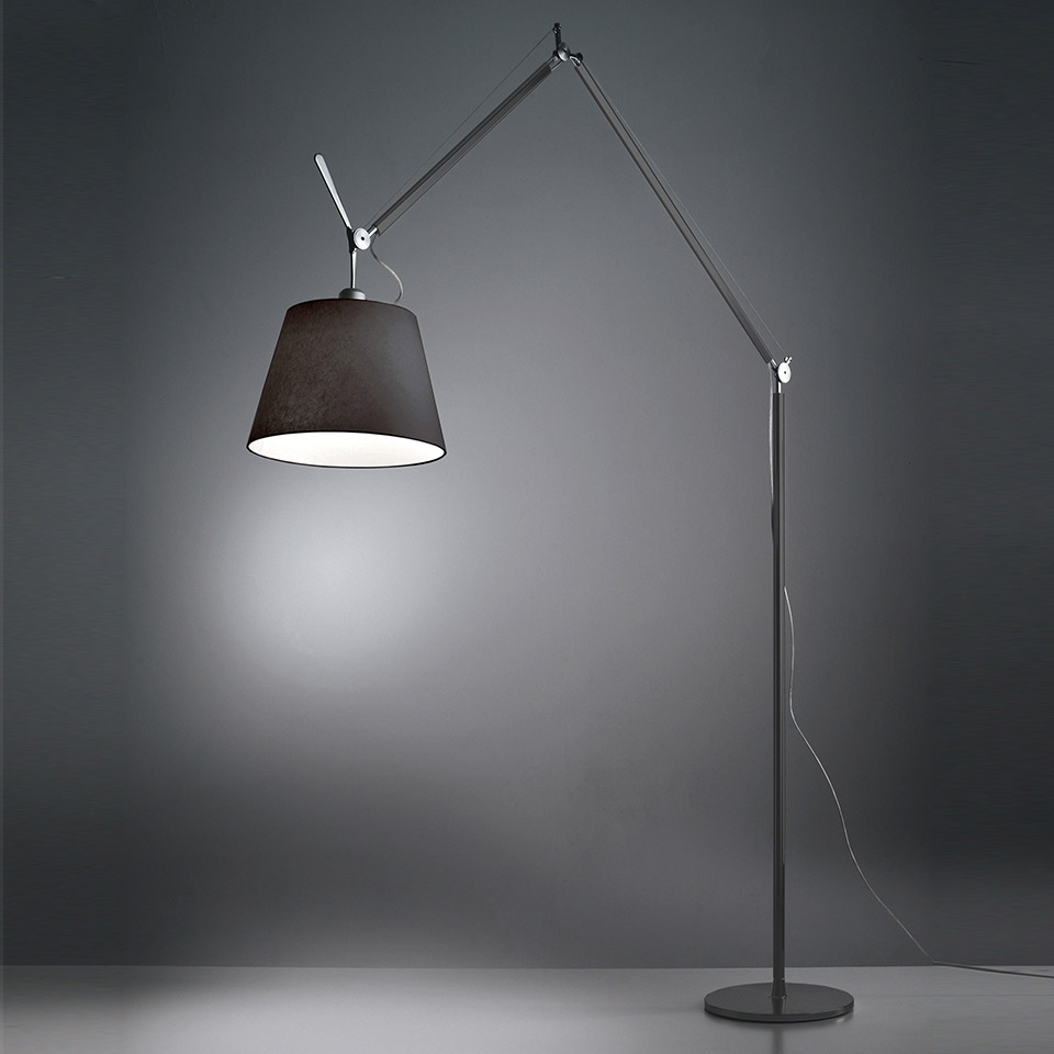 Levně Artemide Designová stojací lampa Tolomeo Mega, 1xE27, černá, s vypínačem Materiál stínidla: Černá textilie, Průměr stínidla: 32 cm