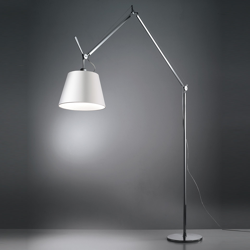 Levně Artemide Designová stojací lampa Tolomeo Mega, 1xE27, hliník, s vypínačem Materiál stínidla: Černá textilie, Průměr stínidla: 32 cm