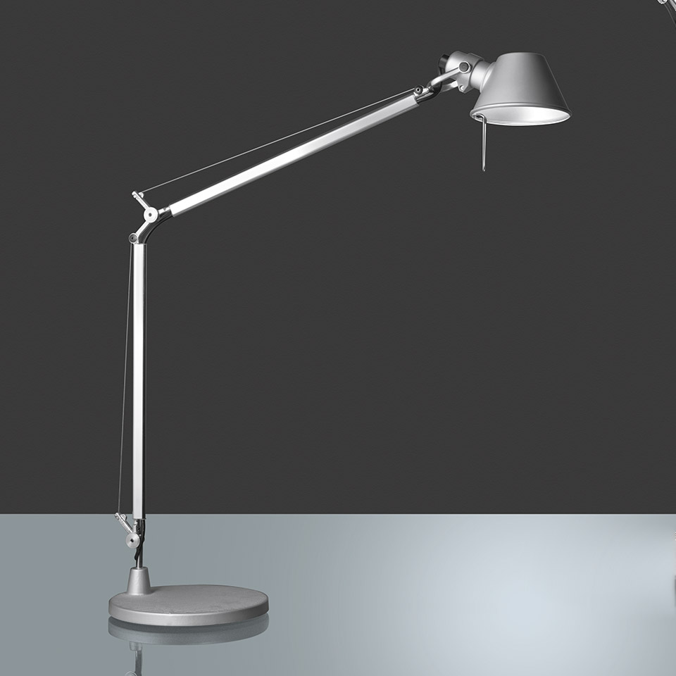 Levně Artemide LED Designová stolní lampa Tolomeo Midi, 7W Teplota světla: 2700K - teplá bílá, Podstavec: Hliníková podpěra