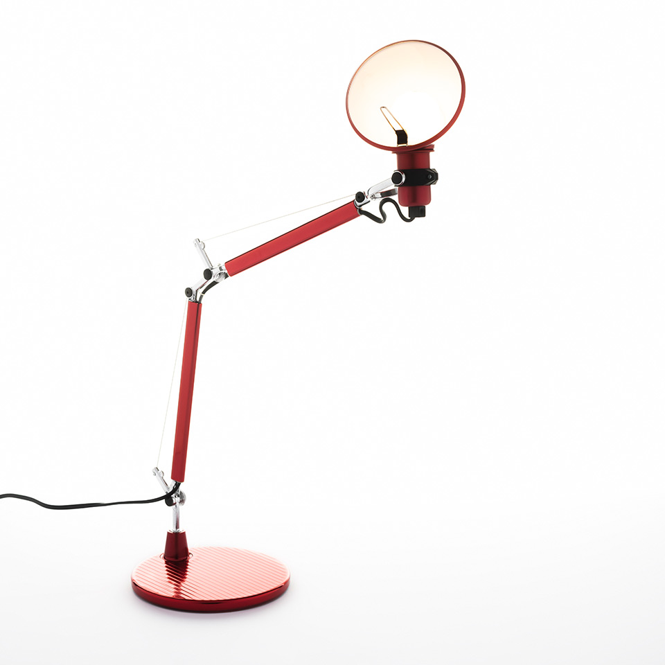 Levně Artemide Designová stolní lampa Tolomeo Micro, 1xE14 Barva: Eloxovaná červená, Základna: Kruhová hliníková základna