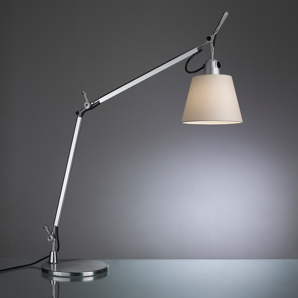 Levně Artemide Designová stolní lampa Tolomeo Basculante, 1xE27 Barva: Pergamenový difuzor, Základna: Hliníková podpěra