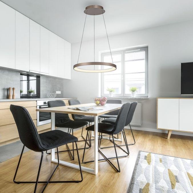 Paul Neuhaus Závěsné LED svítidlo HOOP, 42W, ø 57 cm, 3000K stmívatelné SimplyDim a nastavitelnou výškou Barva: Hnědá