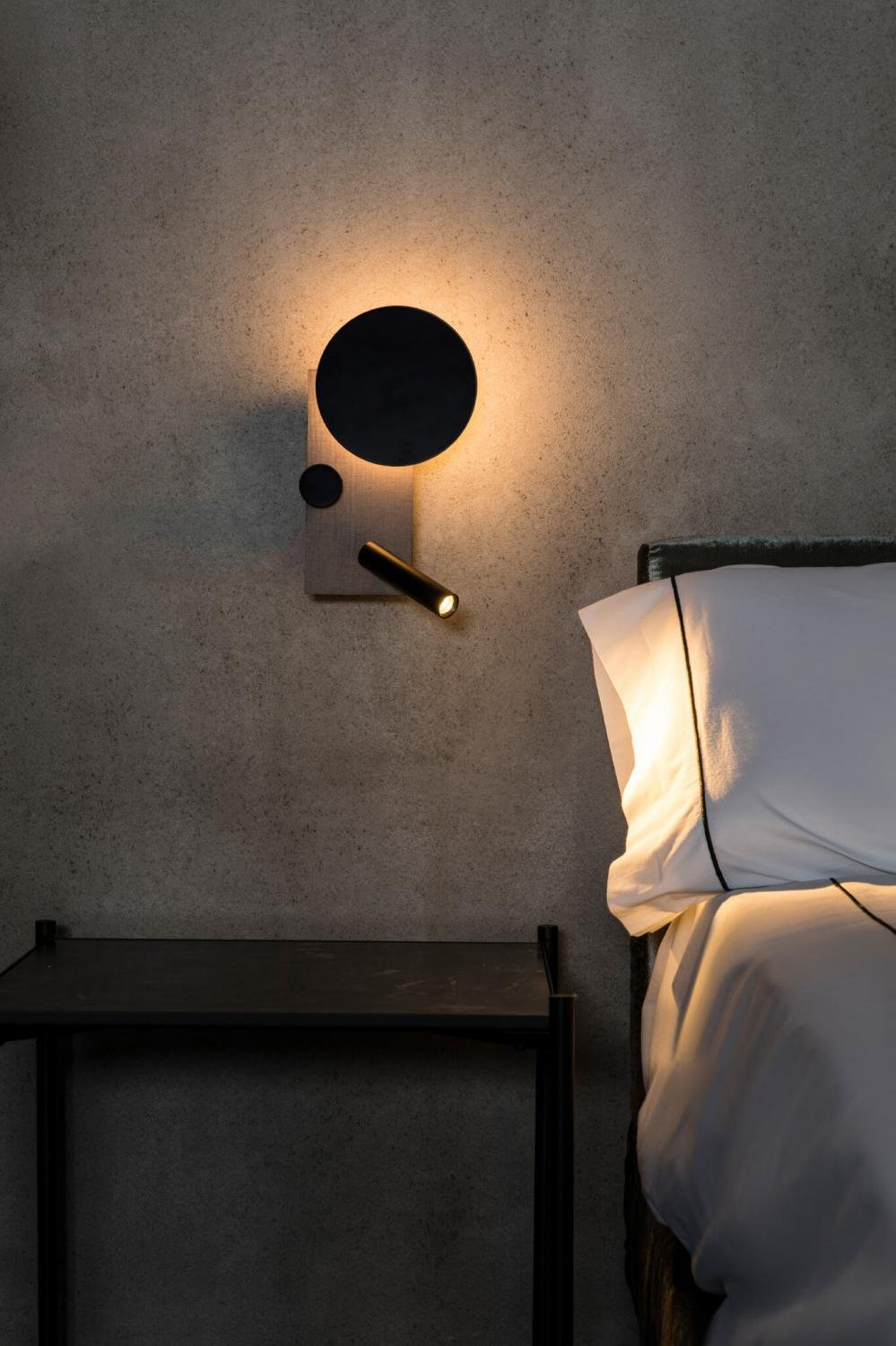 KLEE levá nástěnná lampa, šedá, se čtecí lampičkou - FARO