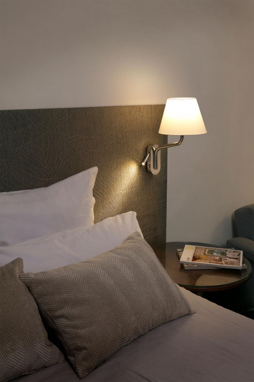 Levně ETERNA pravá chrom/béžová nástěnná lampa se čtecí lampičkou - FARO