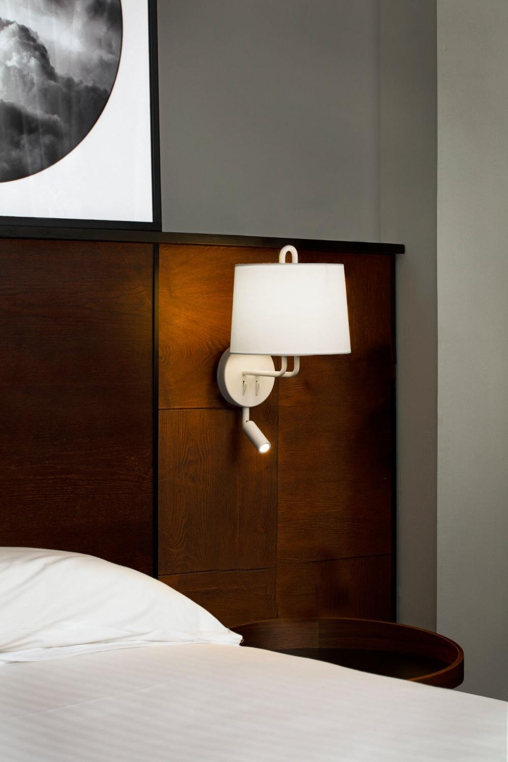 Levně MONTREAL nástěnná lampa, bílá, se čtecí lampičkou - FARO