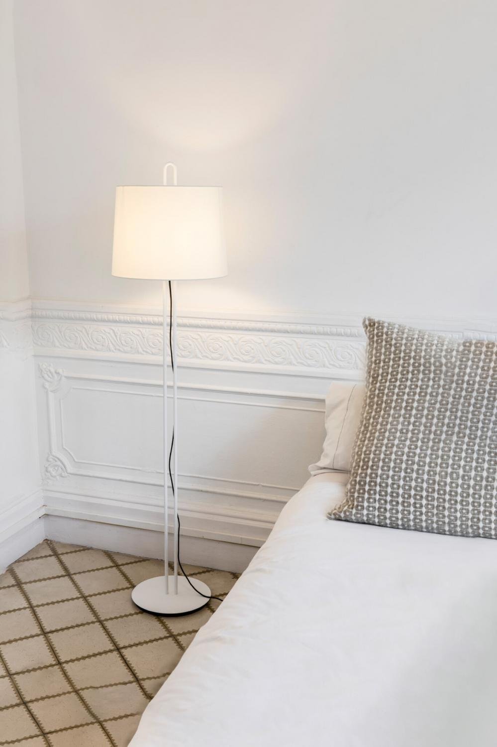 MONTREAL bílá stojací lampa - FARO