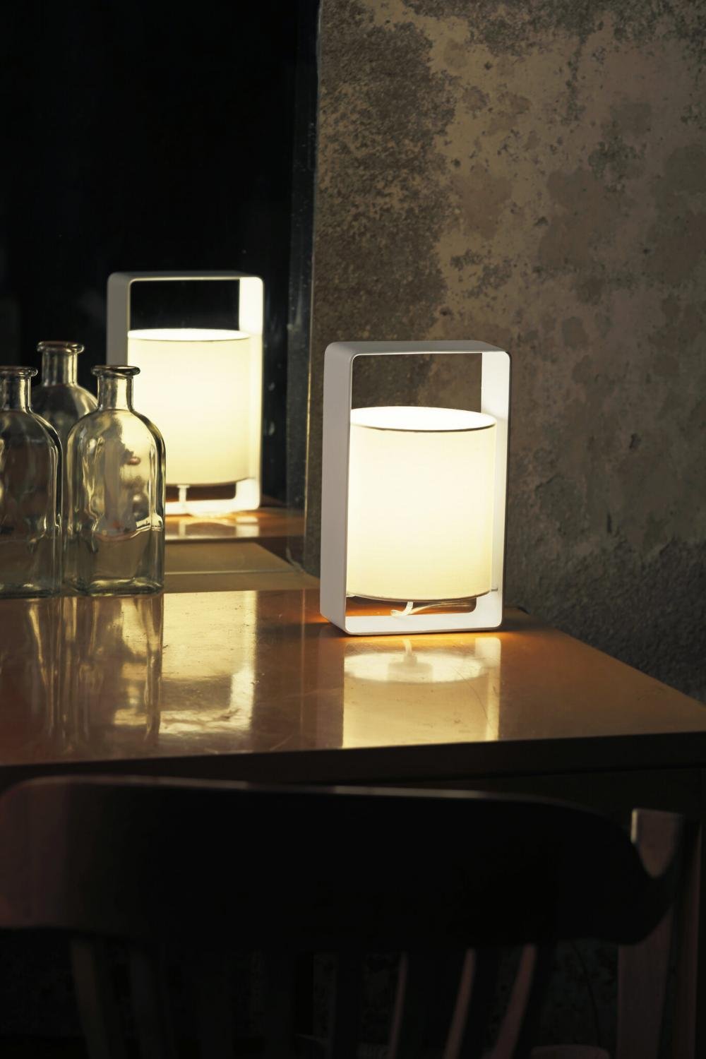 LULA S bílá stolní lampa - FARO