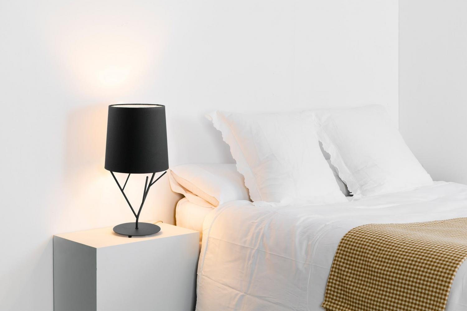 TREE černá stolní lampa - FARO