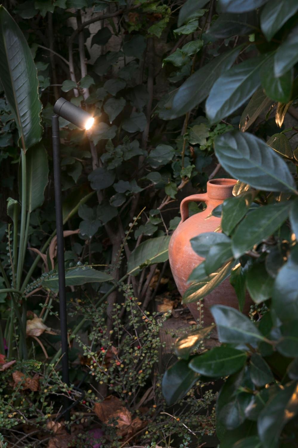 SETH 600 černá lampa se zápichem H 60cm - FARO