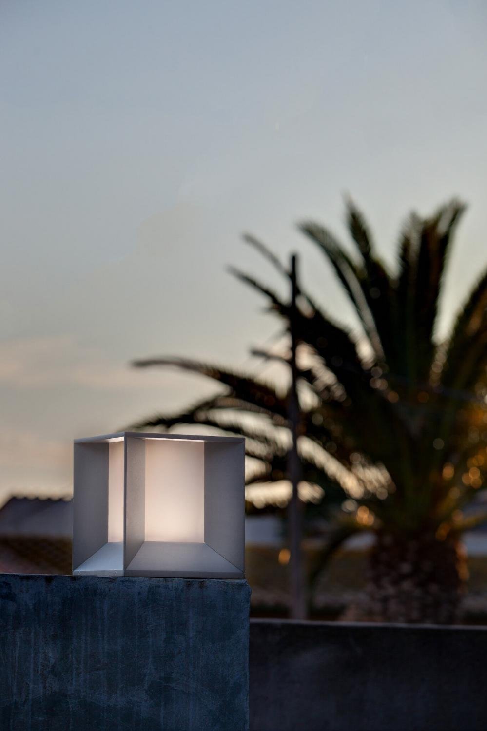 MILA sloupková lampa, tmavě šedá - FARO