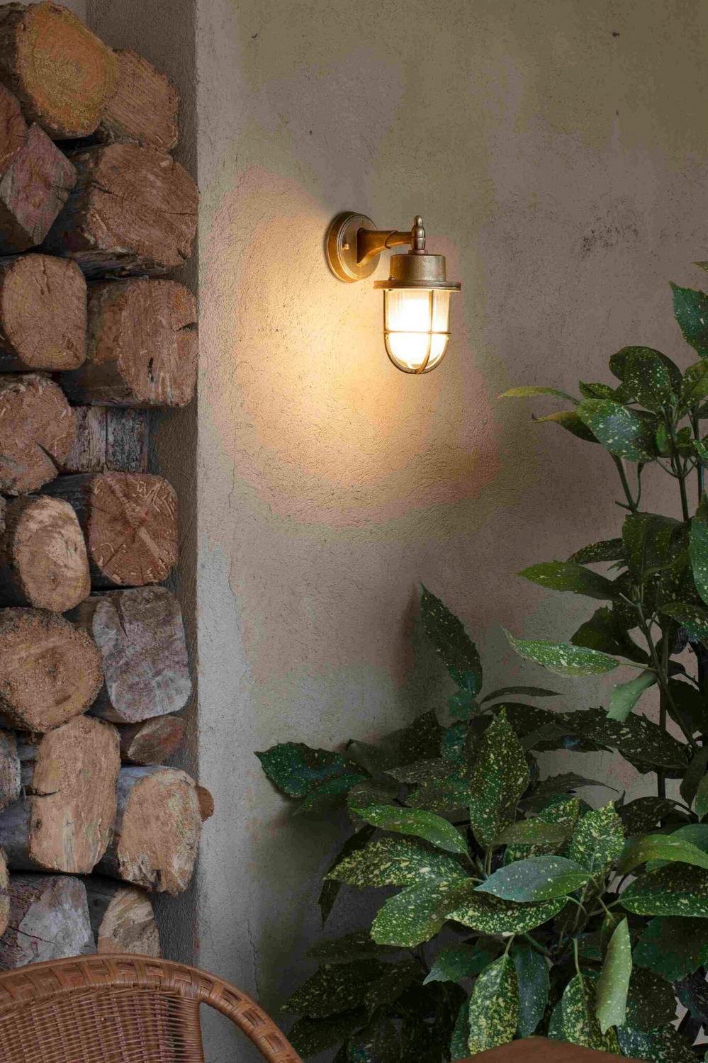 NAHIR mosazná nástěnná lampa - FARO