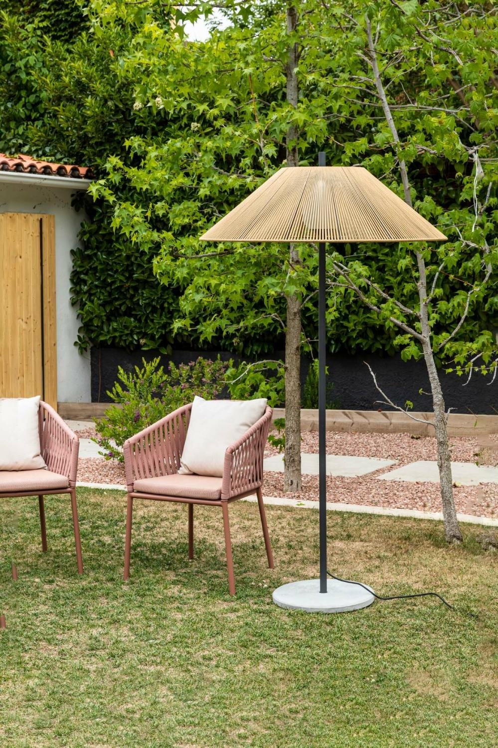 SAIGON OUT stojací lampa, okrová 2M C100 - FARO