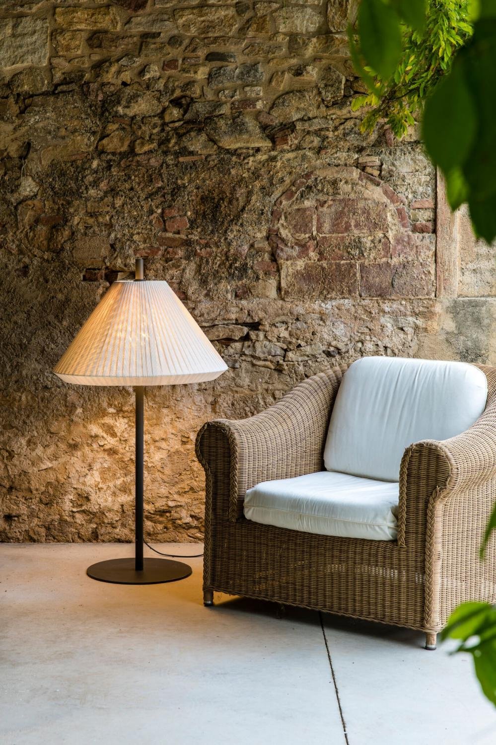 SAIGON šedá/bílá stojací lampa 1M T70 - FARO