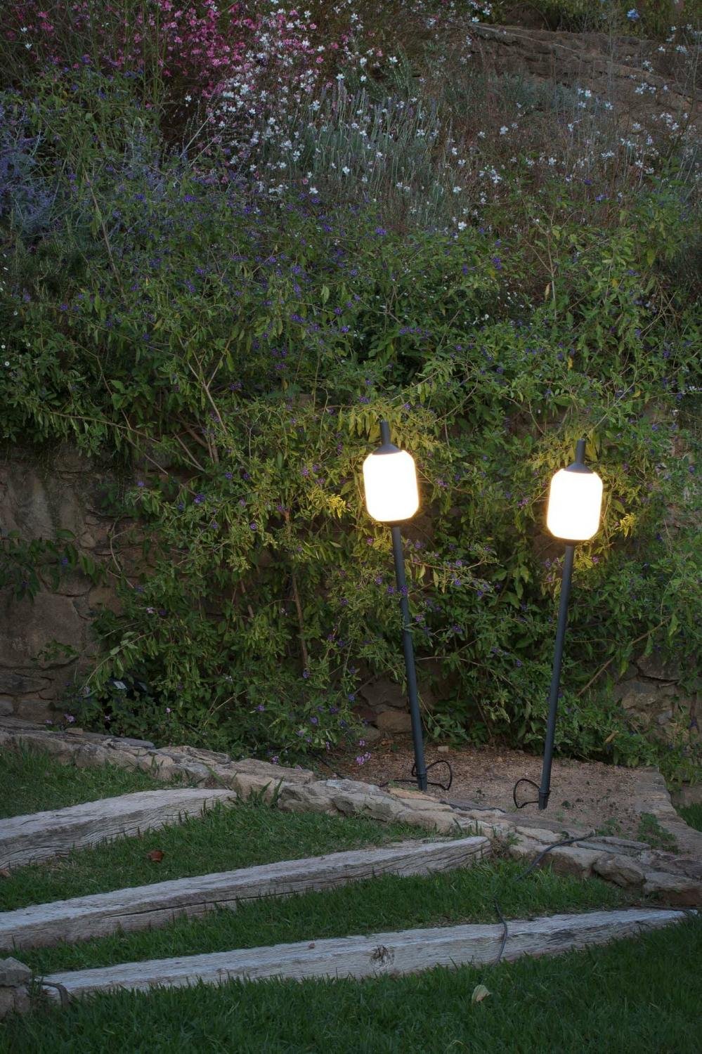 Levně SAIGON šedá/bílá lampa se zápichem 1M R17 - FARO