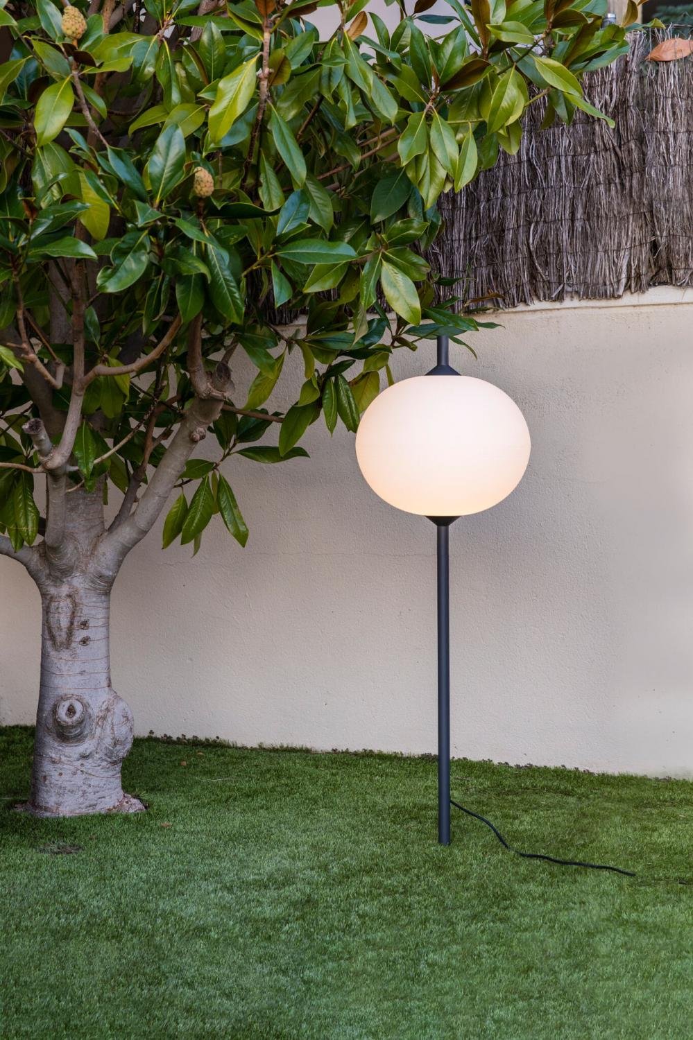 SAIGON šedá/bílá lampa se zápichem 1M R45 - FARO