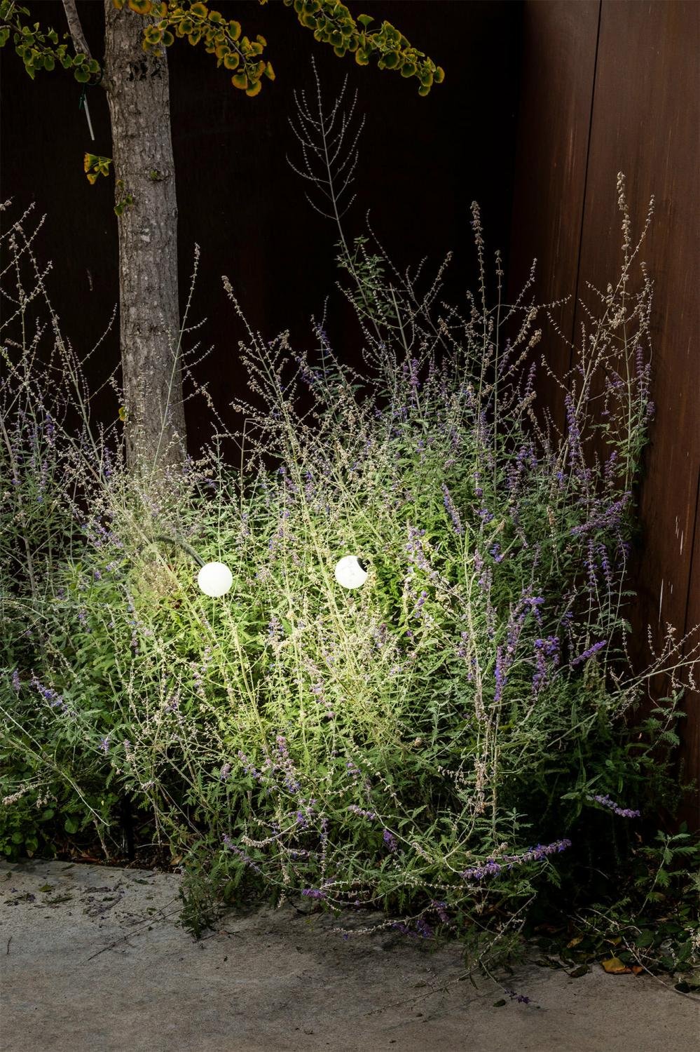 CUCA 650 stojací lampa, černá - FARO