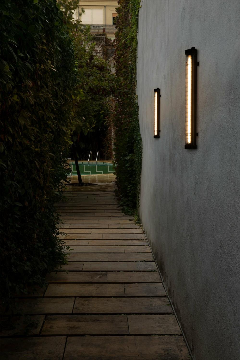 SCUBA LOUVER 600 nástěnné svítidlo, černá 20W - FARO