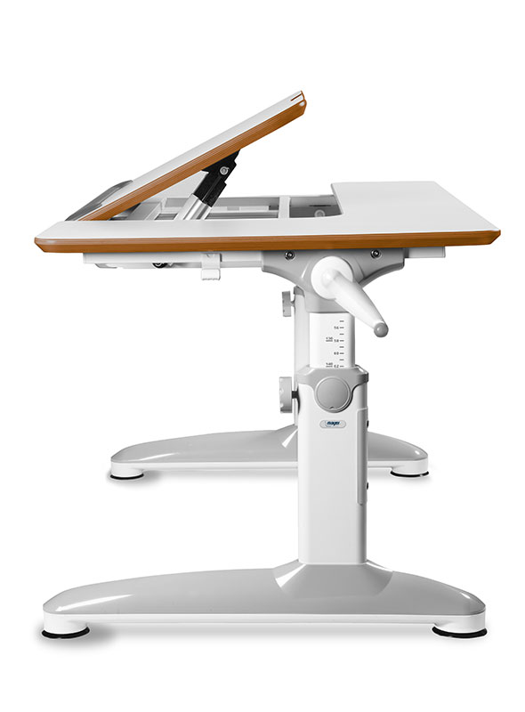 32E2-18-raised-front-desktop