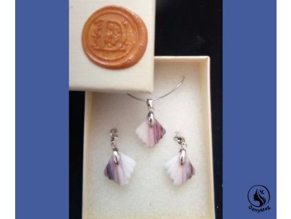 Souprava - náušnice, řetízel.