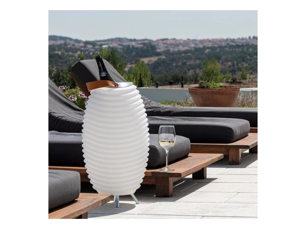 chladiaca LED lampa s reproduktorom 3v1 synergy 700x700