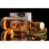 Pohar na whisky s drziakom na cigaru
