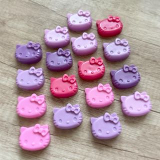 Voňavé mydielka 🤍🩷 #darcekypredeti #malickosti #drobnosti #slaskouprevsetkydeticky #darujvskolke