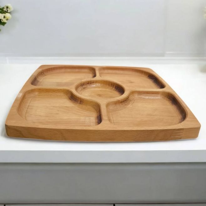 Koniec neporiadku v miskách! S našou novou menážkou servírujete ako profík. Poznáte to – chcete ponúknuť hostí, ale stôl...