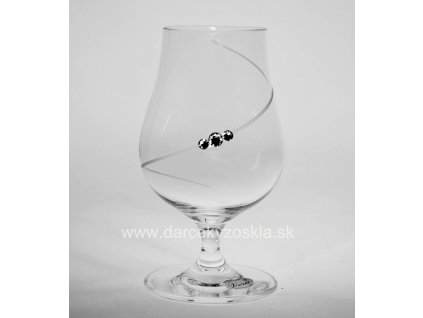 pohar na rum brendy a konak