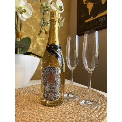 sampanske s kovovou etiketou 60