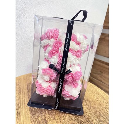 macko z penovych ruzi pinky 3