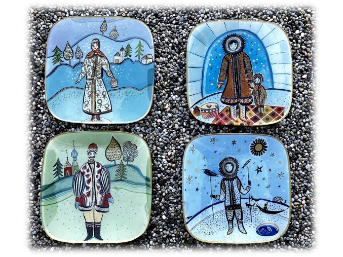 Sada 4 skleněných dezertních talířků s motivy Velkého Severu