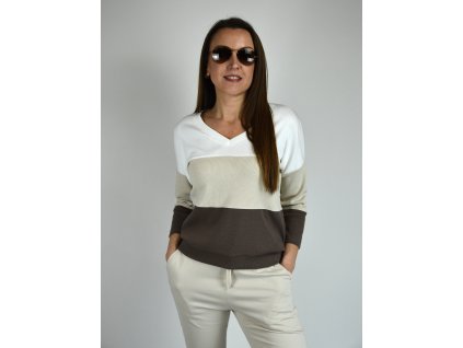 Bílo-hnědé tričko s véčkovým výstřihem B1381