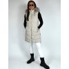 Béžová dlouhá teplá prošívaná vesta s kapucí a kožíškem 48041