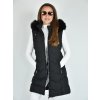 Černá dlouhá teplá prošívaná vesta s kapucí a kožíškem 48041