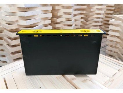 Kapsovité krmítko dvojité 1