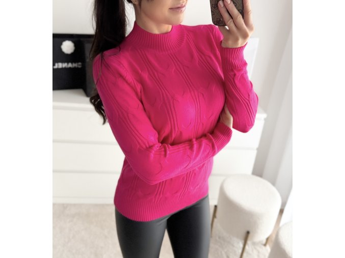 Facetune 10 12 2024 21 36 39