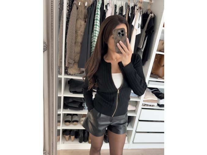 Svetříky na zip ,,Believe,, black