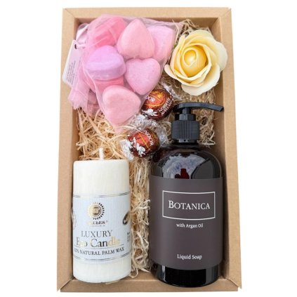 Dárkáč Černý Argan mýdlo Botanica, svíčka a koupelová srdce