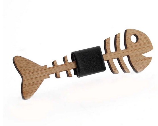 Dřevěný motýlek Fishman