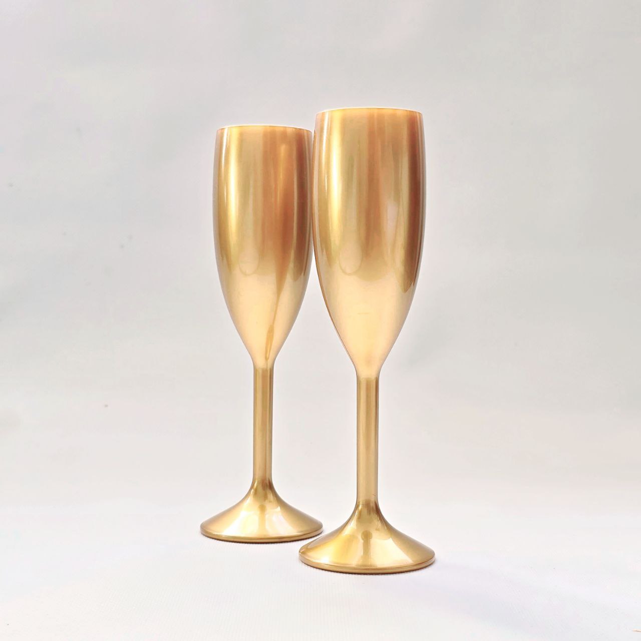 Sklenice na prosecco zlatá