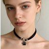 choker tlapka