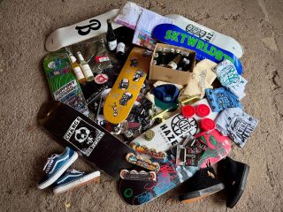 O víkendu bude co rozdávat. Díky všem sponzorům Krakonošova skejtovýho poháru! ❤️‍🔥 #darkslidecz