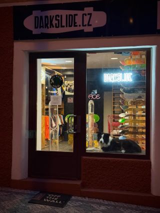 Jdi za světlem!💡#darkslidecz #supportyourlocalskateshop