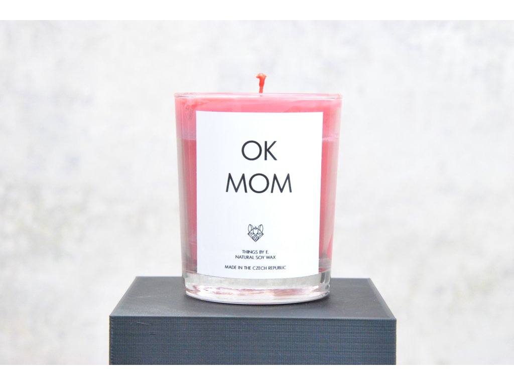 Things by E. - IRONIC CANDLES - malá svíčka - OK MOM / red berries