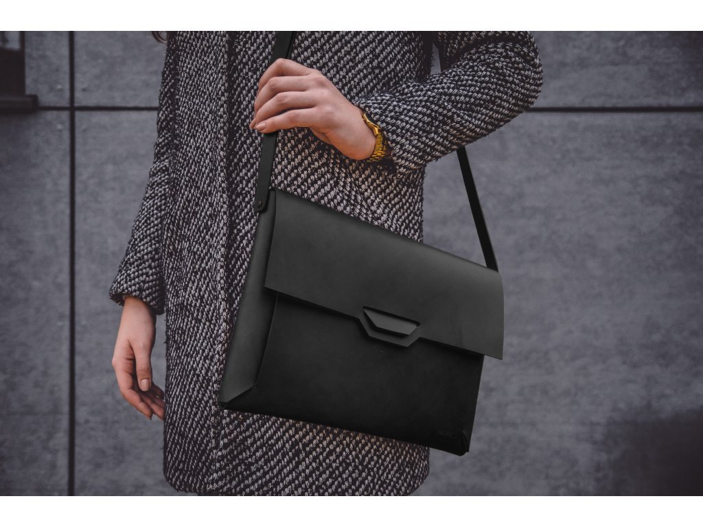 LEATHERY velká černá kožená kabelka / psaníčko PS + - DARK Concept store