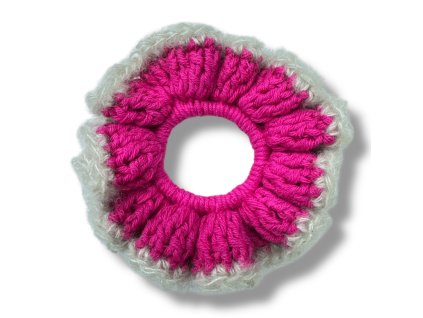 CARAMBOL TEXTURES háčkovaná scrunchie gumička - PINK SAHARA